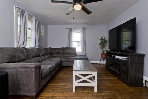 797 Armory St, Springfield, MA 01107 photo 3