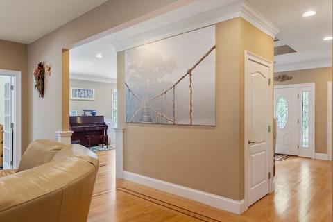2 Shadow Ln, Wellesley, MA 02482 photo 13