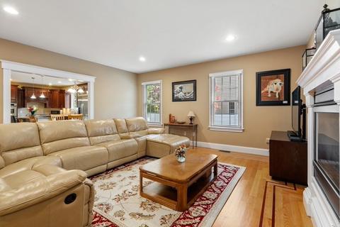 2 Shadow Ln, Wellesley, MA 02482 photo 10