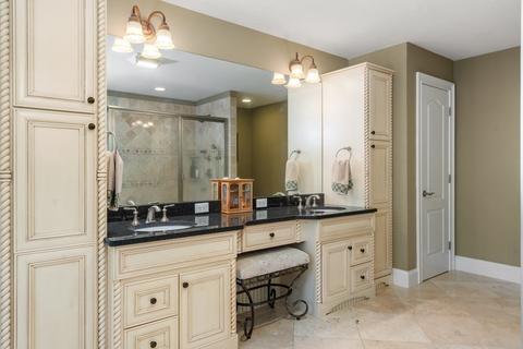 2 Shadow Ln, Wellesley, MA 02482 photo 17