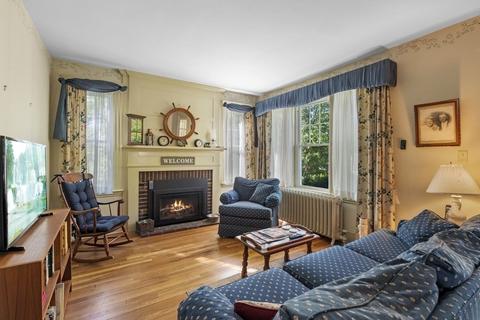 20 Warren St, Danvers, MA 01923 photo 5