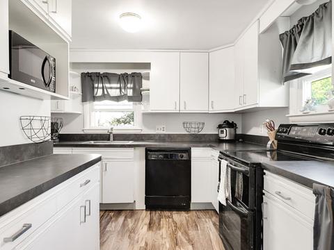 83 Henderson, Needham, RI 02942 photo 9