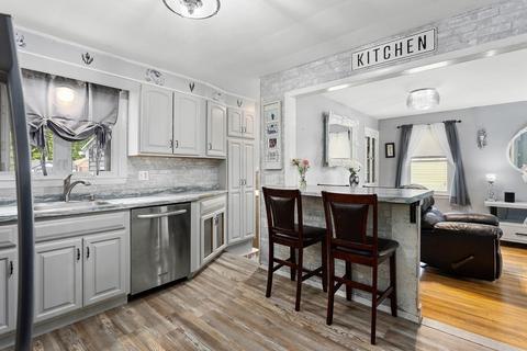 31 Knowles Rd, Worcester, MA 01602 photo 9