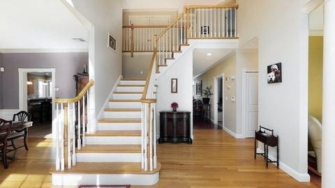170 South St, Upton, MA 01568 photo 4