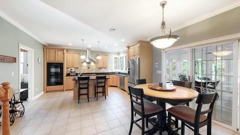 170 South St, Upton, MA 01568 photo 6