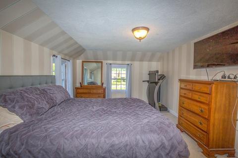 35 Bowles Park, Springfield, MA 01104 photo 15