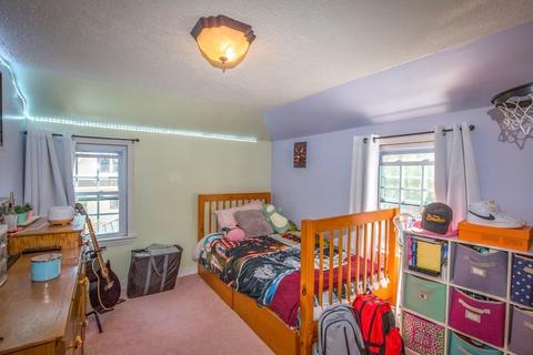 35 Bowles Park, Springfield, MA 01104 photo 18