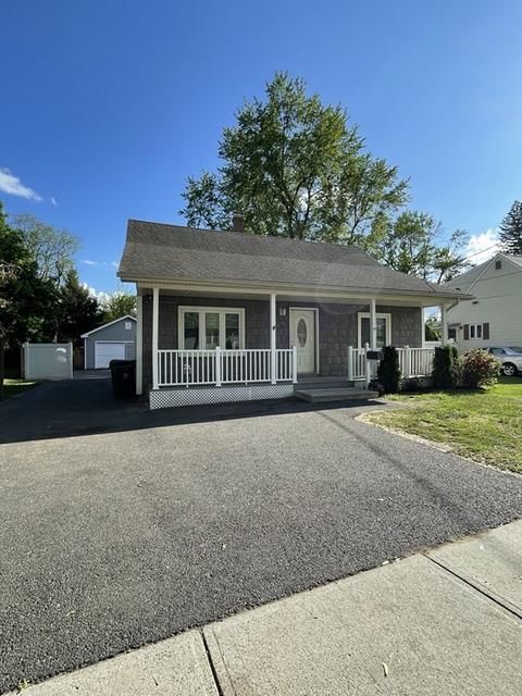 64 Emmett St, Chicopee, MA 01020 photo 2