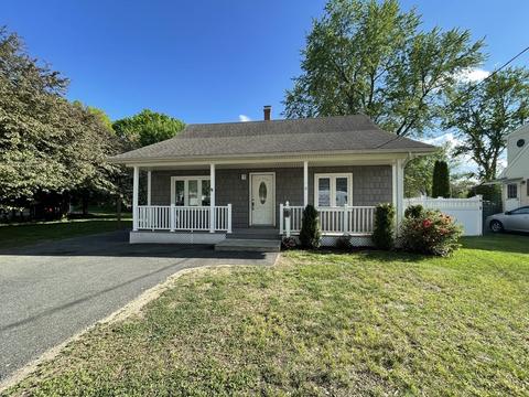 64 Emmett St, Chicopee, MA 01020 photo 1