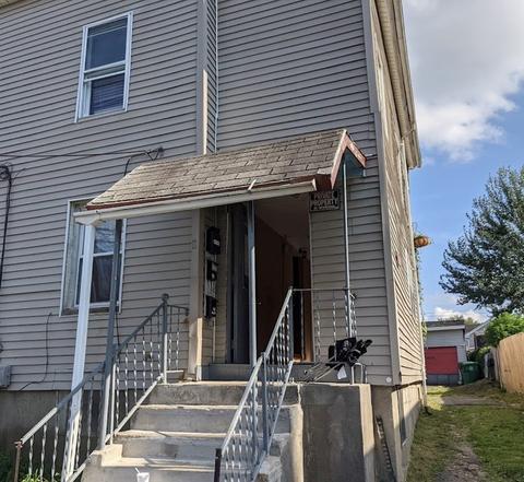 11 Emerald St, Chicopee, MA 01013 photo 2
