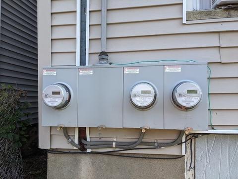 11 Emerald St, Chicopee, MA 01013 photo 5