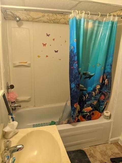 11 Emerald St, Chicopee, MA 01013 photo 13