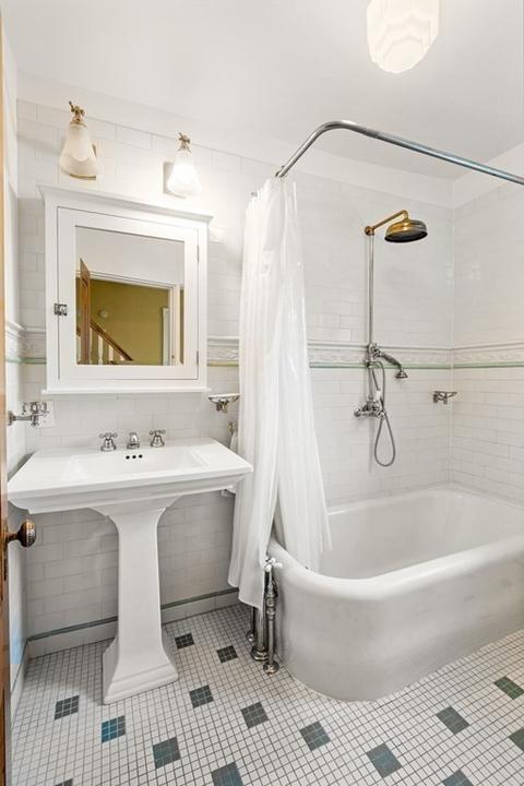 33 Cedar Ave, Stoneham, MA 02180 photo 27