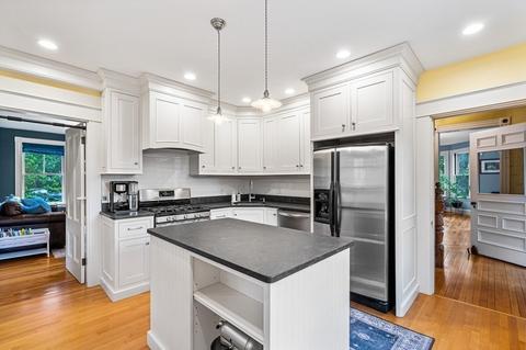 33 Cedar Ave, Stoneham, MA 02180 photo 11