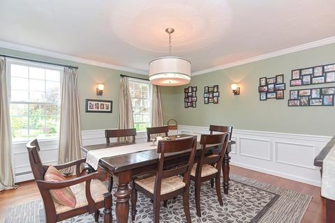 12 Forest Park Dr, Mendon, MA 01756 photo 9