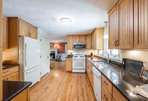 10 Peach Tree Path, Andover, MA 01810 photo 11