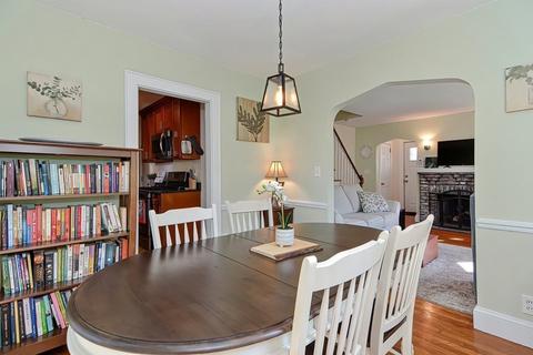 237 Curve St, Dedham, MA 02026 photo 6