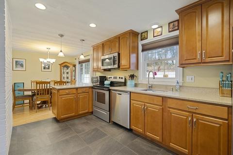 26 Edith Rd, Framingham, MA 01701 photo 18