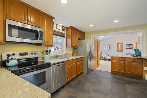 26 Edith Rd, Framingham, MA 01701 photo 17
