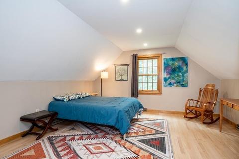 27 Dunphy Dr, Florence, MA 01062 photo 28