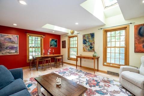27 Dunphy Dr, Florence, MA 01062 photo 10