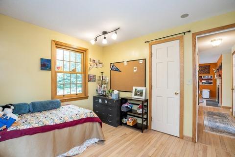 27 Dunphy Dr, Florence, MA 01062 photo 25