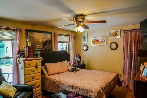 27 Park St, Webster, MA 01570 photo 10