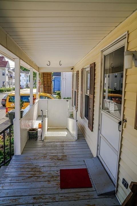 27 Park St, Webster, MA 01570 photo 4