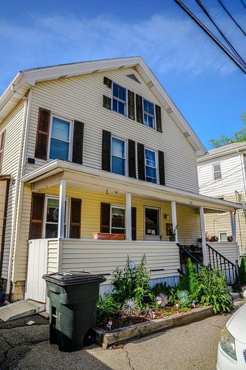 27 Park St, Webster, MA 01570 photo 1