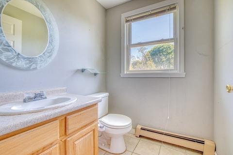 17 Spring St, Lawrence, MA 01841 photo 9