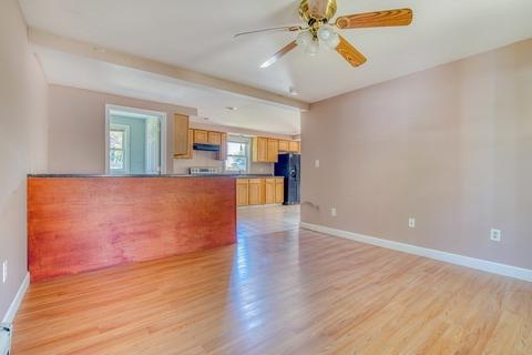 17 Spring St, Lawrence, MA 01841 photo 8