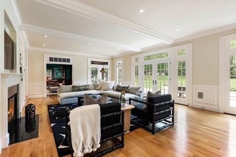 2 Meadowbrook Rd, Weston, MA 02493 photo 16