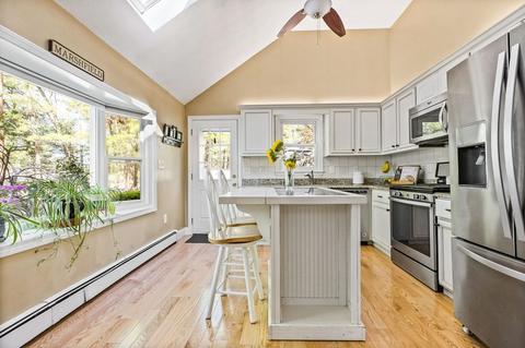 414 Plain St, Marshfield, MA 02050 photo 4