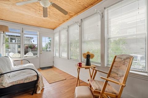 13 Clark St, Danvers, MA 01923 photo 2
