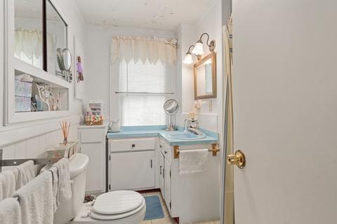 13 Clark St, Danvers, MA 01923 photo 13