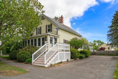 13 Clark St, Danvers, MA 01923 photo 1