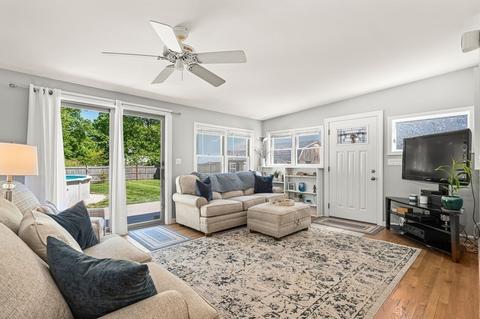 3 Stone St, Danvers, MA 01923 photo 5