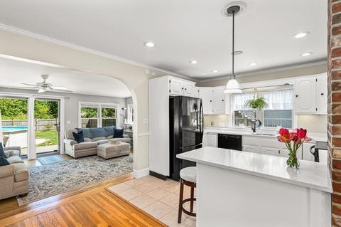 3 Stone St, Danvers, MA 01923 photo 9