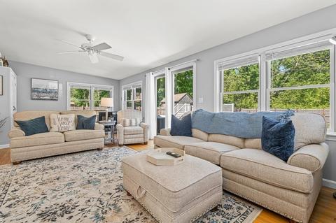3 Stone St, Danvers, MA 01923 photo 6