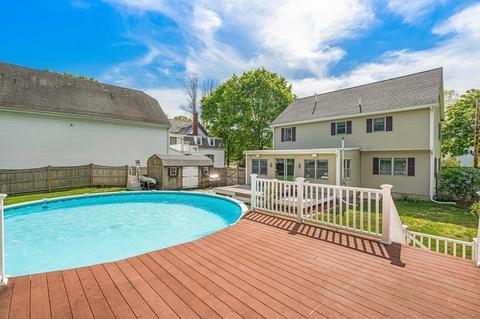 3 Stone St, Danvers, MA 01923 photo 4