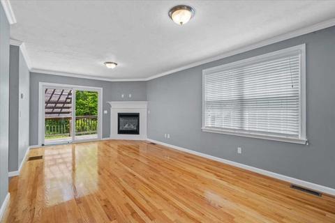 42 Dixfield St, Worcester, MA 01606 photo 7
