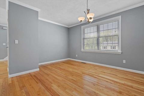 42 Dixfield St, Worcester, MA 01606 photo 17