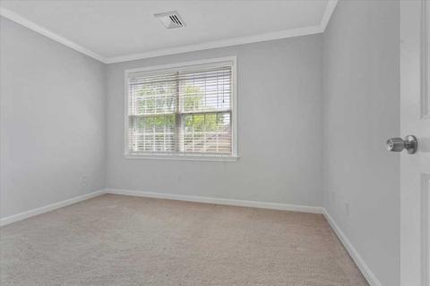 42 Dixfield St, Worcester, MA 01606 photo 28
