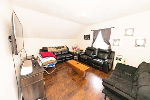447 Warren St, Fall River, MA 02721 photo 15