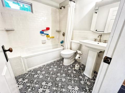 134 High St, Reading, MA 01867 photo 5