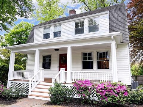 134 High St, Reading, MA 01867 photo 1