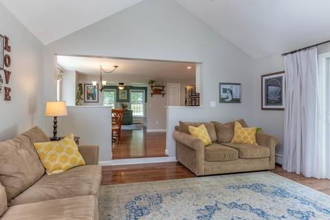 2 Ash Ln, Dudley, MA 01571 photo 8