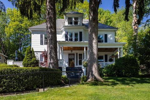 11 Circuit Ave E, Worcester, MA 01603 photo 1