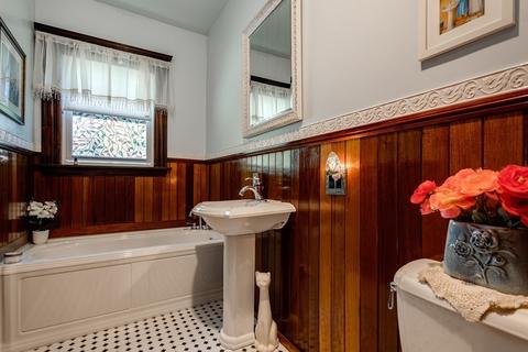11 Circuit Ave E, Worcester, MA 01603 photo 29