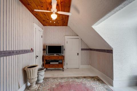 11 Circuit Ave E, Worcester, MA 01603 photo 37